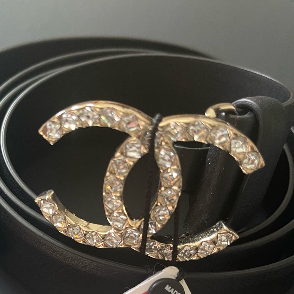 CHANEL CC Gold Logo Leather Belt
